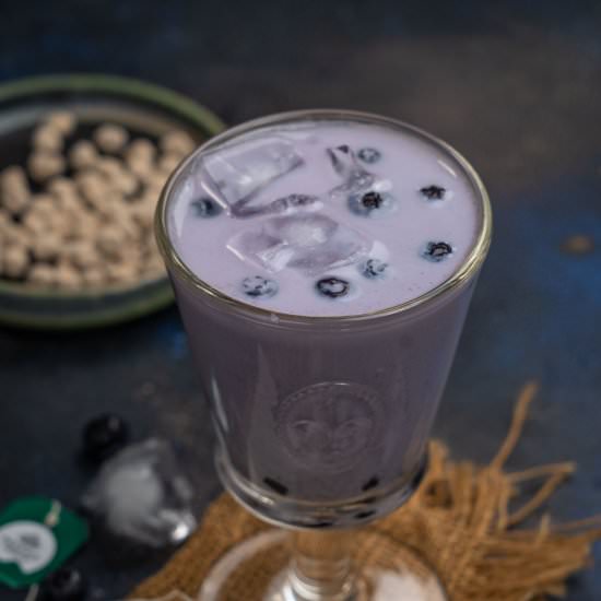 Blueberry Boba Tea - Recipe photo by Whiskaffair