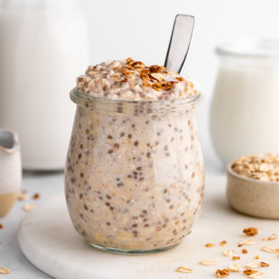 Vanilla Overnight Oats (Vegan & GF) - Recipe photo by purelykaylie