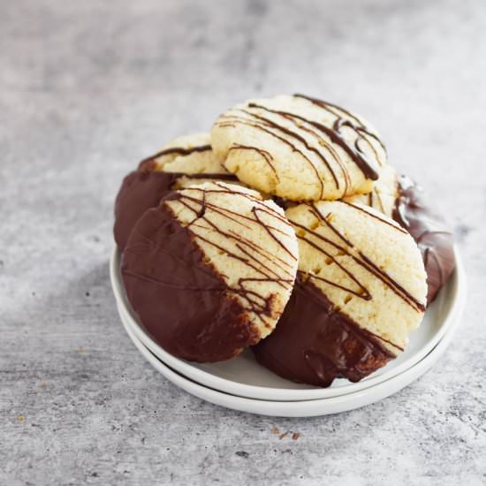 Gluten Free Keto Shortbread Cookies - Recipe photo by fitandfull