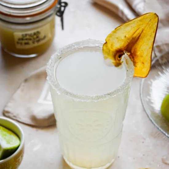 Pear vanilla fizz - Recipe photo by Annikaeats