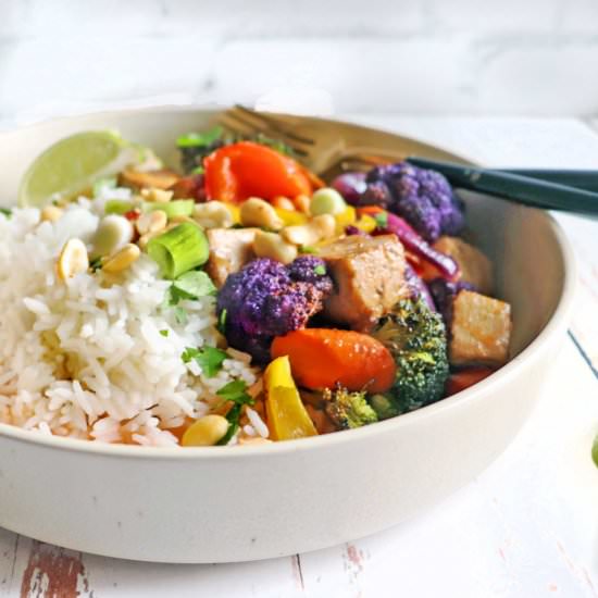 Vegan Thai Coconut Red Curry - Recipe photo by Sinful Kitchen