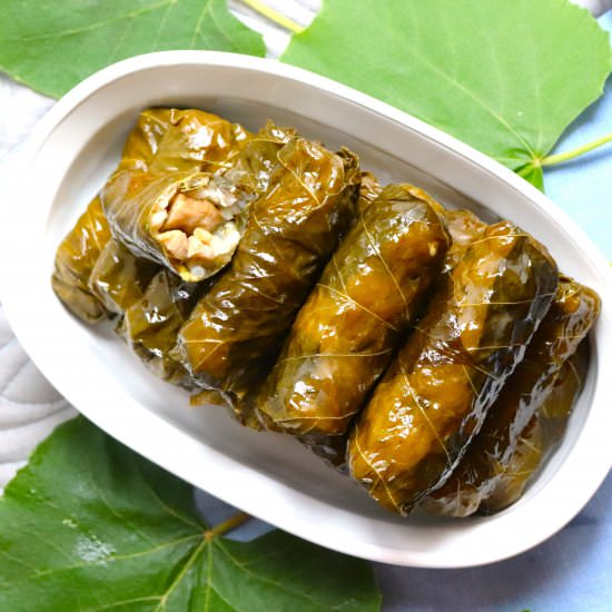 FORAGED STUFFED GRAPE LEAVES - Recipe photo by veryveganval
