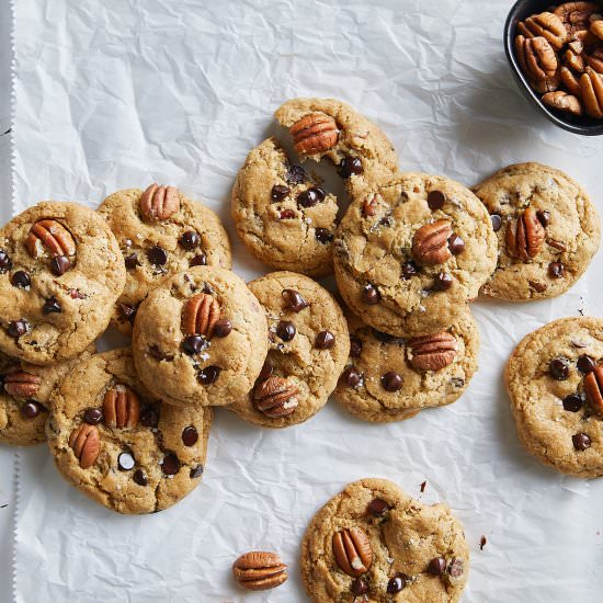 Vegan Pecan Chocolate Chip Cookies - Recipe photo by peanutbutterpluschocolate