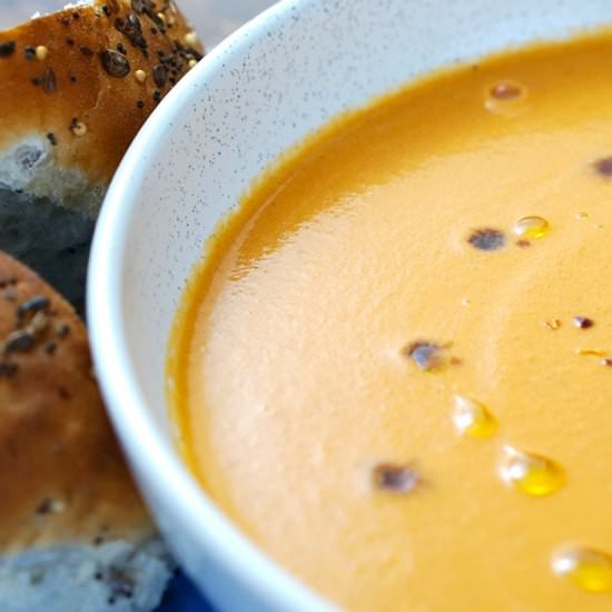 Roasted Tomato Soup - Recipe photo by bemyrecipe