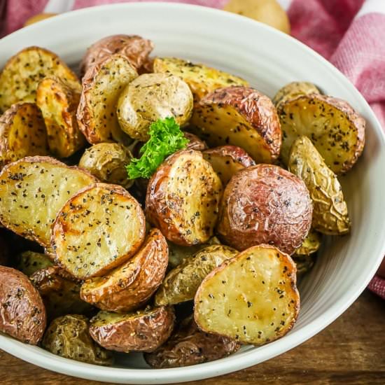 Air Fryer Baby Potatoes - Recipe photo by dizzybusyandhungry