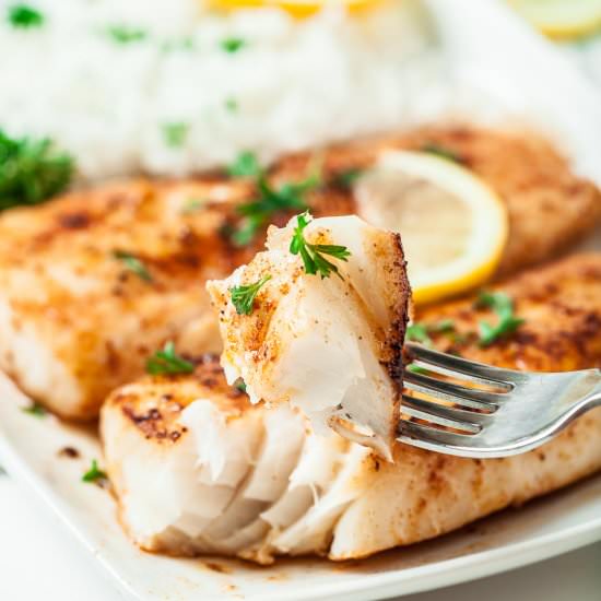 fish with lemon butter sauce - Recipe photo by chewoutloud