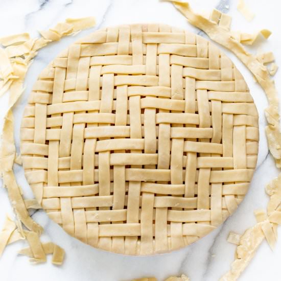 Herringbone Lattice Pie Crust - Recipe photo by Savingroomfordessert