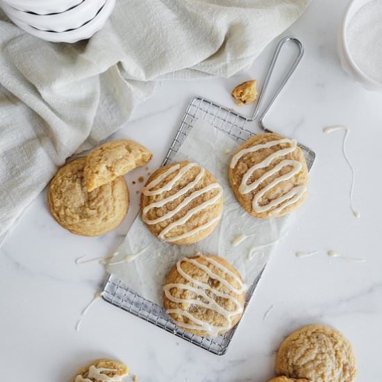 Maple Cookies with Maple Icing - Recipe photo by My Happy Bakes