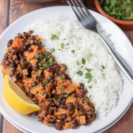 30-Minute Easy Black Bean Curry - Recipe photo by neilshealthymeals