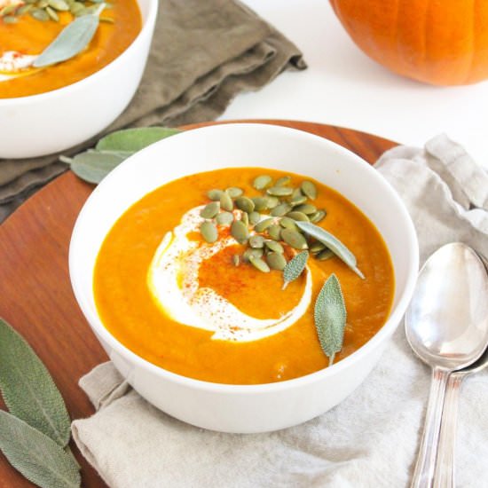 Slow Cooker Pumpkin Soup - Recipe photo by fANNEtastic food