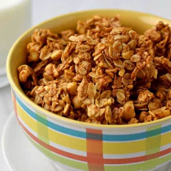 Peanut Butter Granola (gf, df) - Recipe photo by Flavor Walk