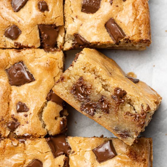Small Batch Blondies - Recipe photo by cookiedoughdiaries