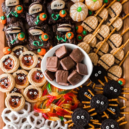 Halloween Charcuterie Board - Recipe photo by emilyenchanted