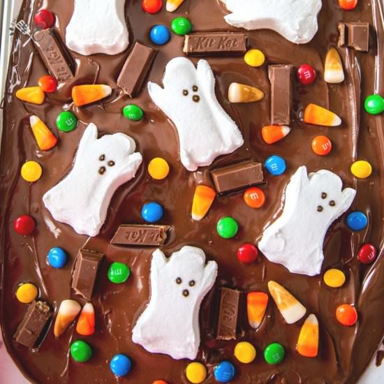 Halloween Boo Bark - Recipe photo by emilyenchanted