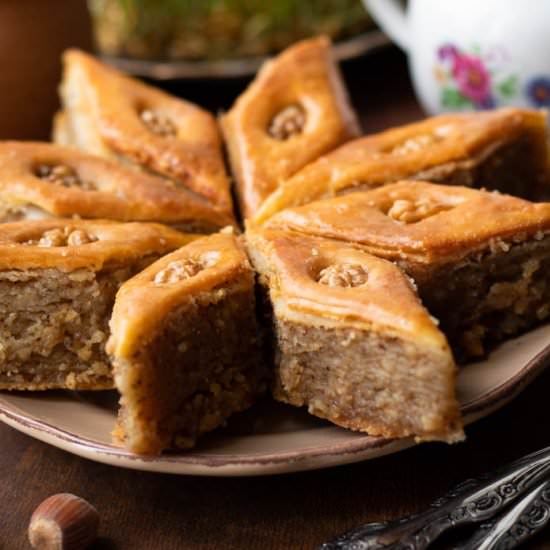 Baklava / Paxlava with walnuts - Recipe photo by mmblog