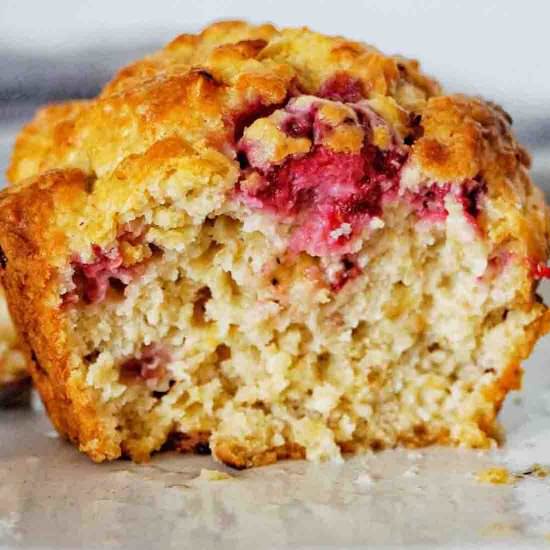 Raspberry Oatmeal Muffins - Recipe photo by SweetCaramelSunday