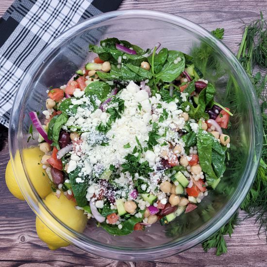 Mediterranean Tomato Cucumber Salad - Recipe photo by trendgredient