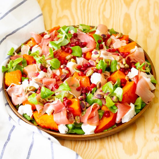 Pumpkin salad - Recipe photo by mecooks.com