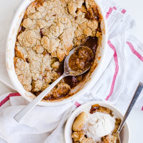 Gluten-Free Apple Crumble - Recipe photo by saltedplains