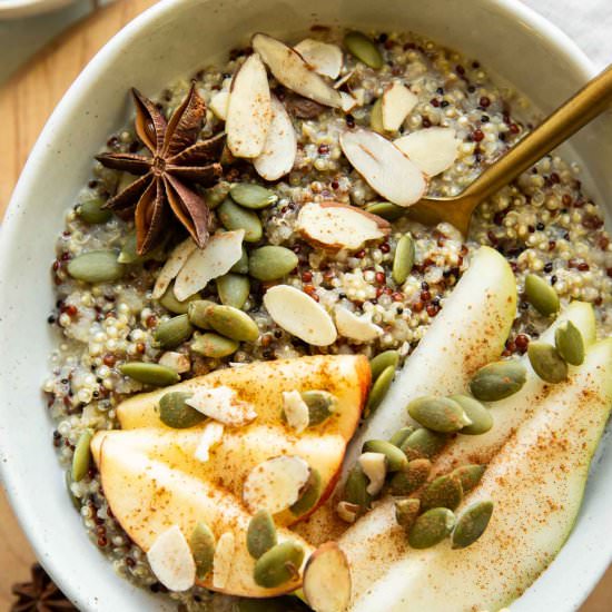 Fall Breakfast Quinoa Bowl - Recipe photo by Jar Of Lemons
