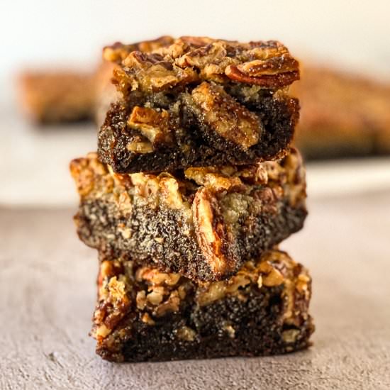 Pecan Pie Fudge Brownies - Recipe photo by Whiskfulcooking