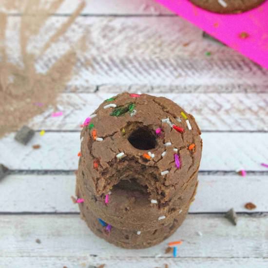 No Gluten Chocolate Protein Donuts - Recipe photo by Fitasamamabear