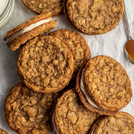 Oatmeal sandwich cookies - Recipe photo by cherryonmysundae