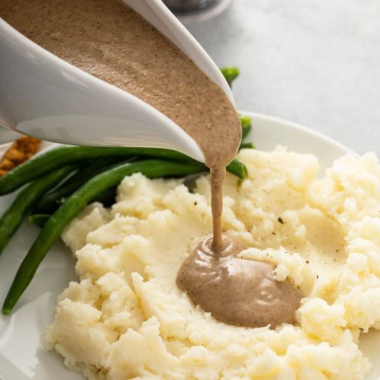 Vegan Gravy (Mushroom Gravy) - Recipe photo by Lemon blossoms