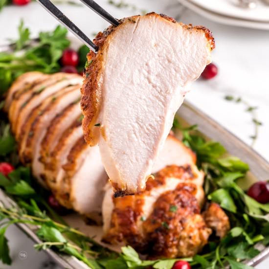 Juicy Air Fryer Turkey Breast - Recipe photo by thefreshcooky