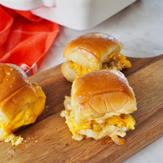 Breakfast Sliders | Egg Sandwiches - Recipe photo by thefreshcooky