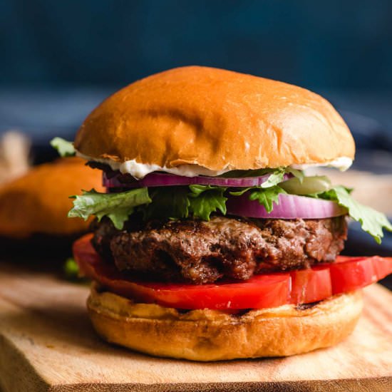 How to Grill Burgers - Recipe photo by Neighborfood