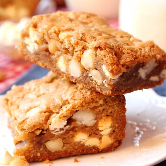 Macadamia Biscoff Blondie Brownies - Recipe photo by CouponClippingCook
