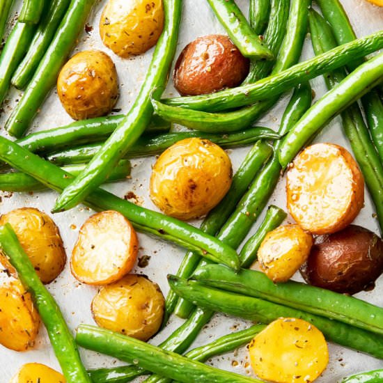 Roasted Green Beans and Potatoes - Recipe photo by beamingbaker