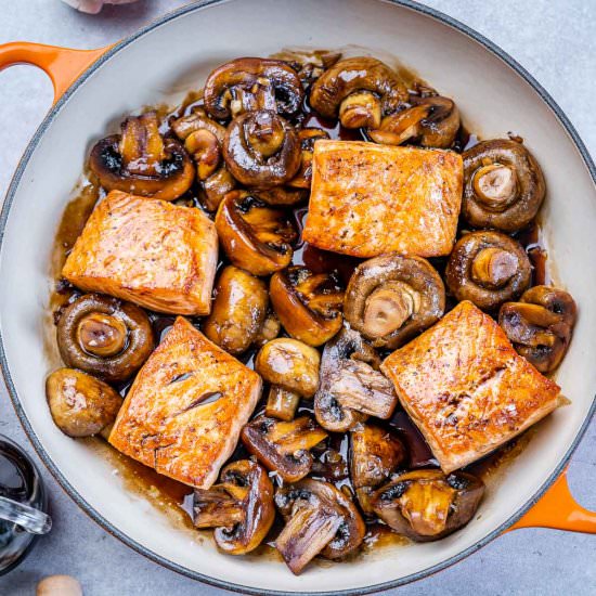 PAN-SEARED HONEY BALSAMIC SALMON - Recipe photo by healthyfitnessmeals