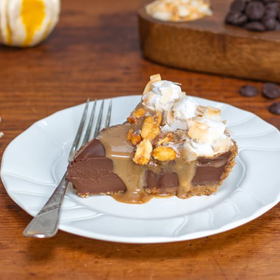 vegan chocolate caramel pie - Recipe photo by a zest for life
