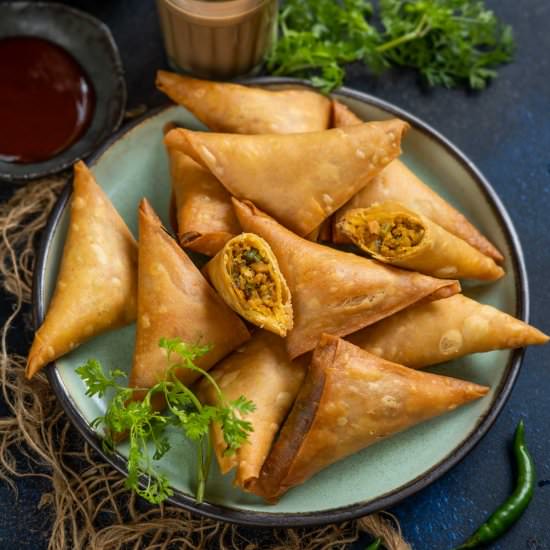 Mutton Keema Samosa - Recipe photo by Whiskaffair