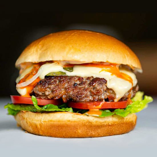 Crispy Onion Beef Burger - Recipe photo by Flaevor
