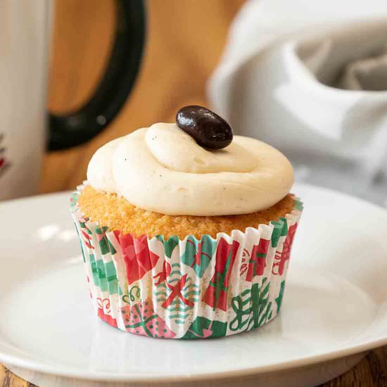 White Chocolate Baileys Cupcakes - Recipe photo by iwilkerson