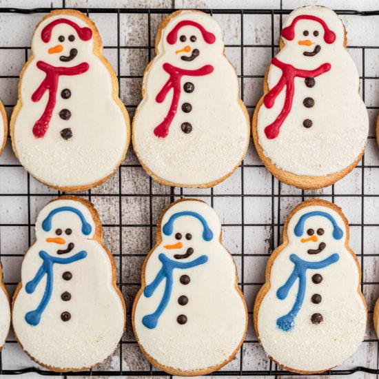 Snowman Cookies - Recipe photo by thecaglediaries