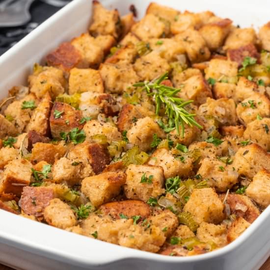 Vegan Stuffing - Recipe photo by lovingitvegan