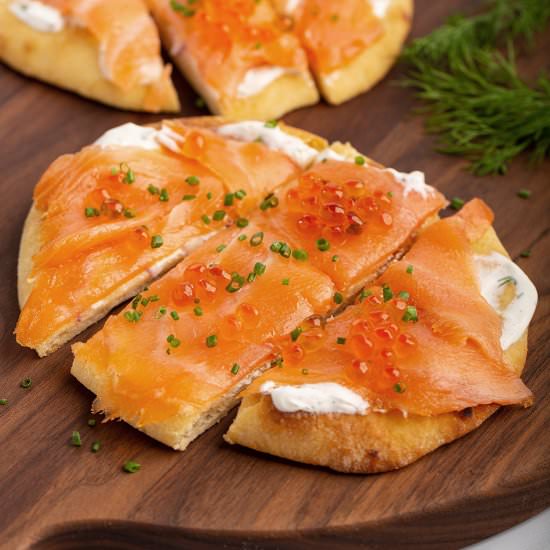 Smoked Salmon Mini Naan Pizza - Recipe photo by Lokness