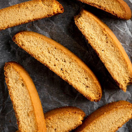 Easy Vanilla Biscotti - Recipe photo by marshasbakingaddiction