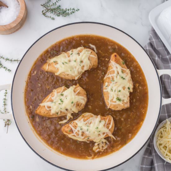 French Onion Chicken Skillet Recipe - Recipe photo by thefreshcooky