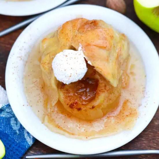 Apple Dumplings - Recipe photo by peasandpeonies