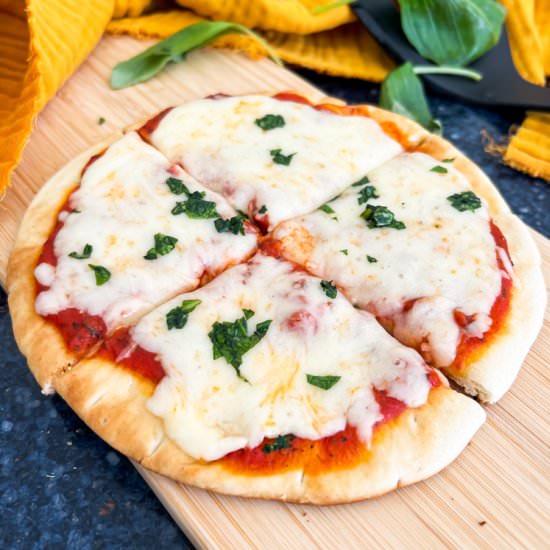 5 Minute NO OVEN Pizza - Recipe photo by Spain on a Fork