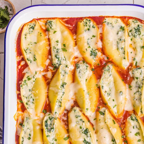 Easy Cheesy Stuffed Pasta Shells - Recipe photo by Kathryns.kitchen.blog