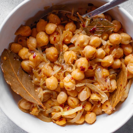 Sri Lankan Spicy Chickpeas (Kadala) - Recipe photo by hellogoodcooking