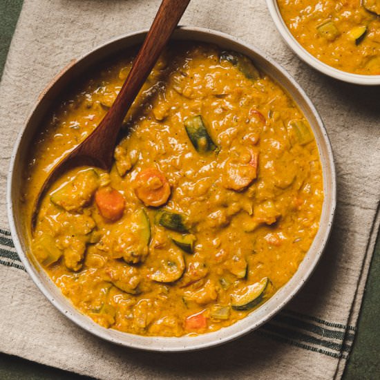 Creamy Kabocha Lentil Curry - Recipe photo by ellielikes.cooking