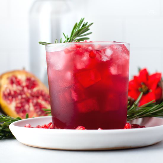 Christmas Mistletoe Margarita - Recipe photo by thefreshcooky