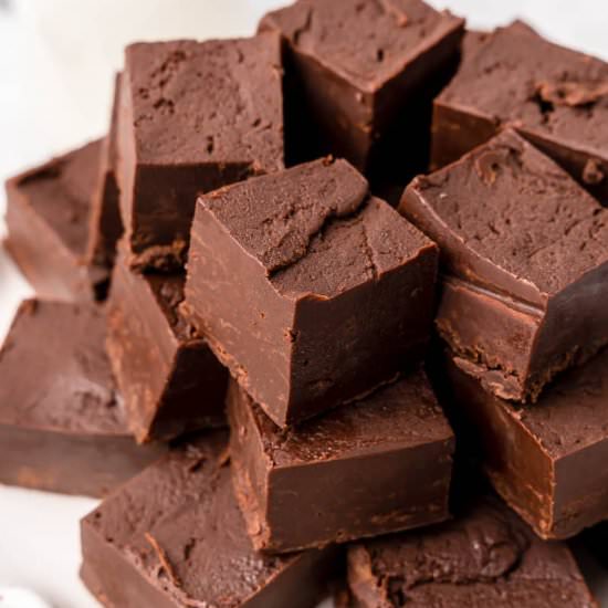Microwave Fudge - Recipe photo by The Diary of a Real Housewife